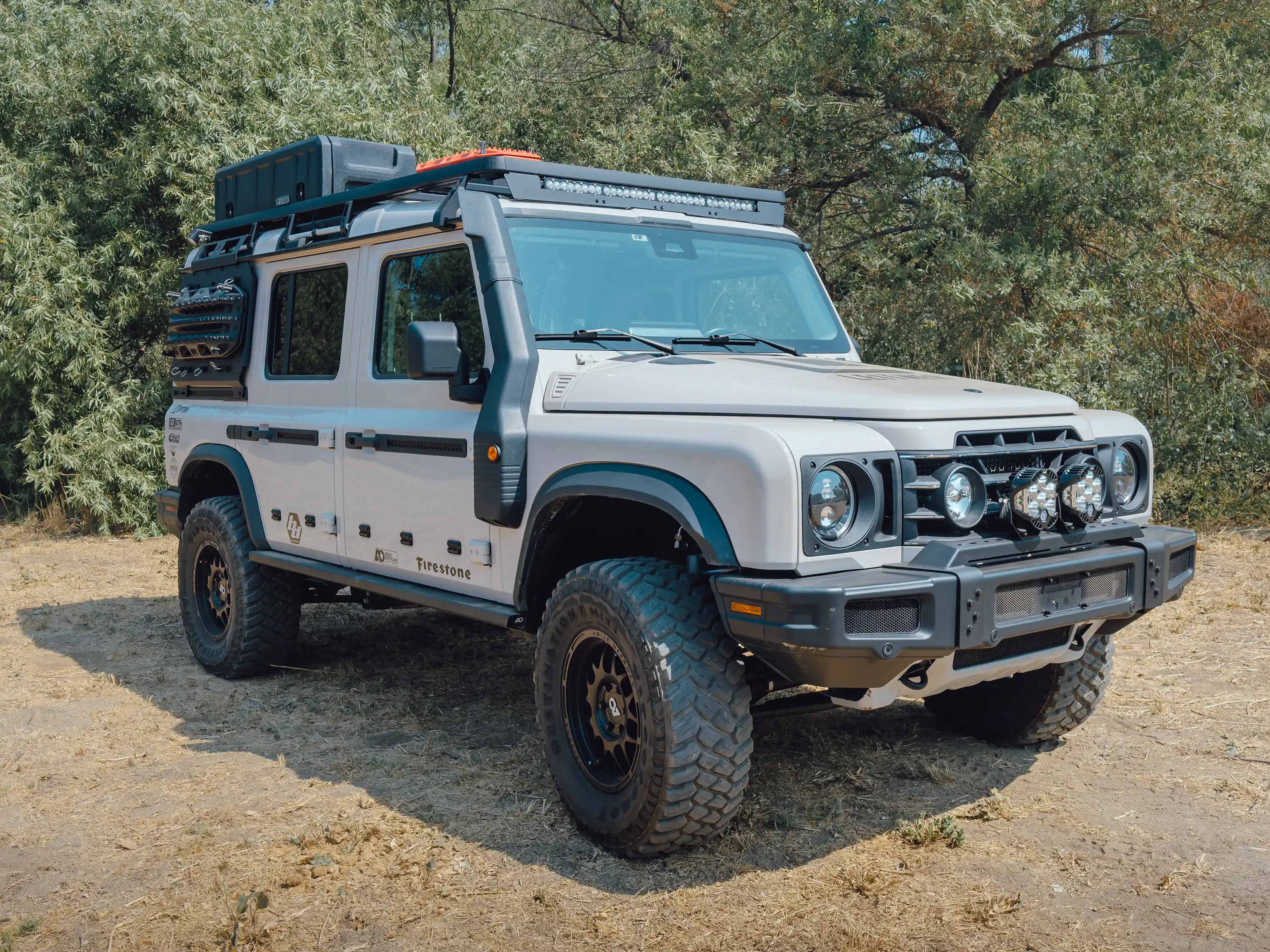 Grenadier ROOF Full Length Light Bar - Image 5