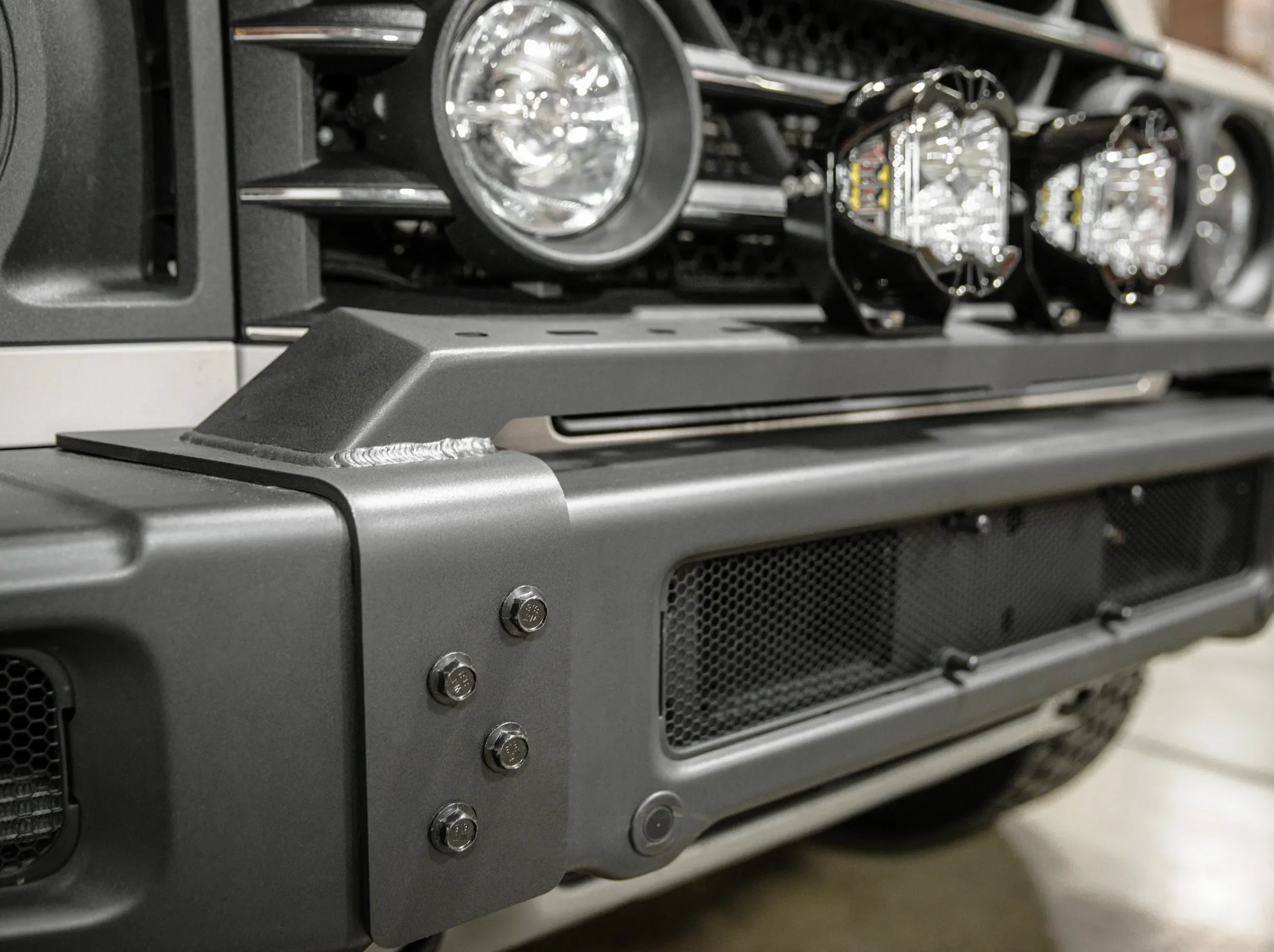 INEOS GRENADIER Front Bumper Light Bar - Image 4